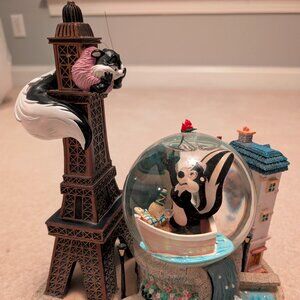Vintage Pepe Le Pew French lover & Lady Love Penelope